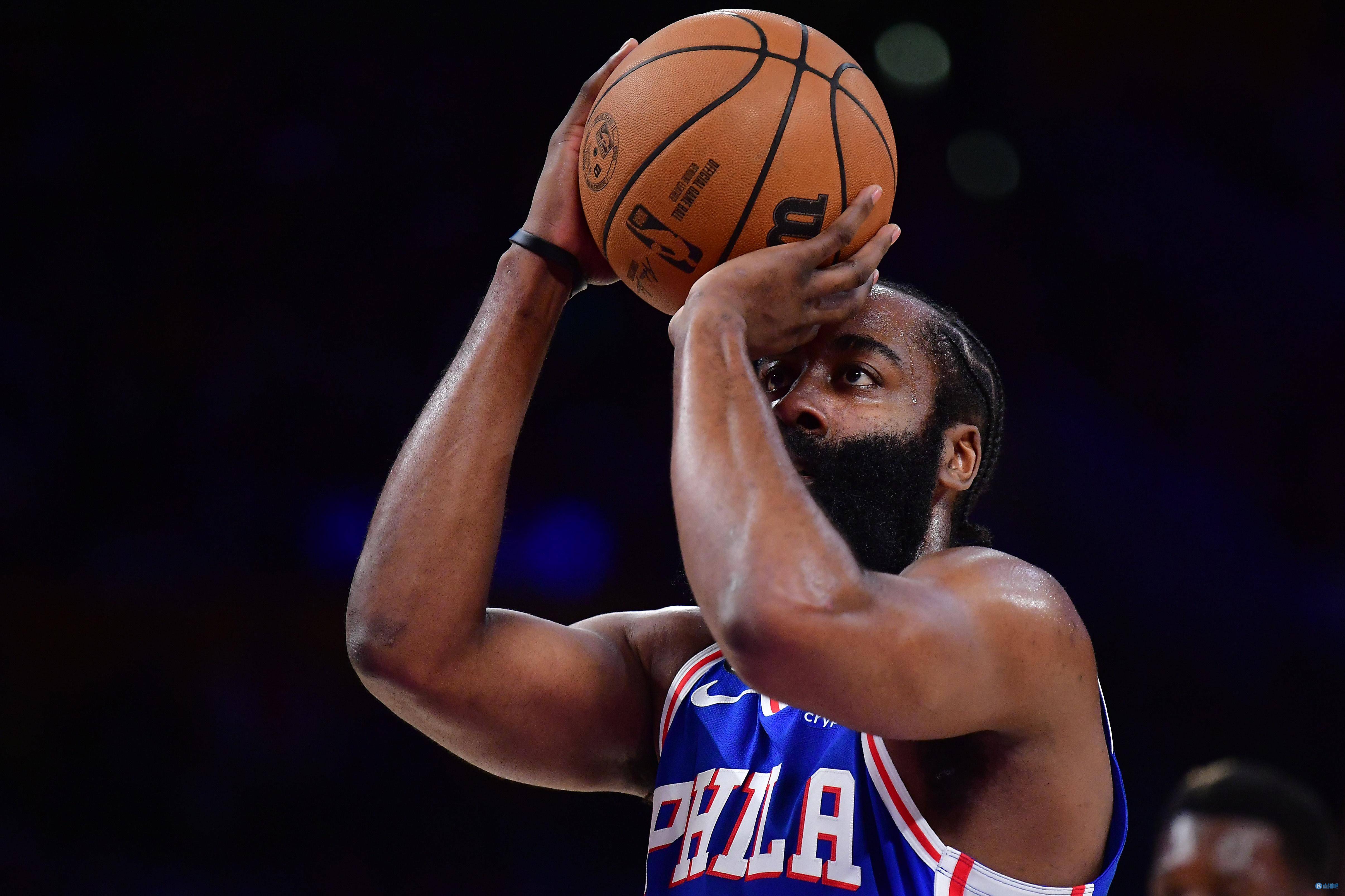 爱游戏体育洛杉矶快船迎全明星赛关键赛；加时末段豪取连胜；悬念犹存；资深球员宣示担当的简单介绍