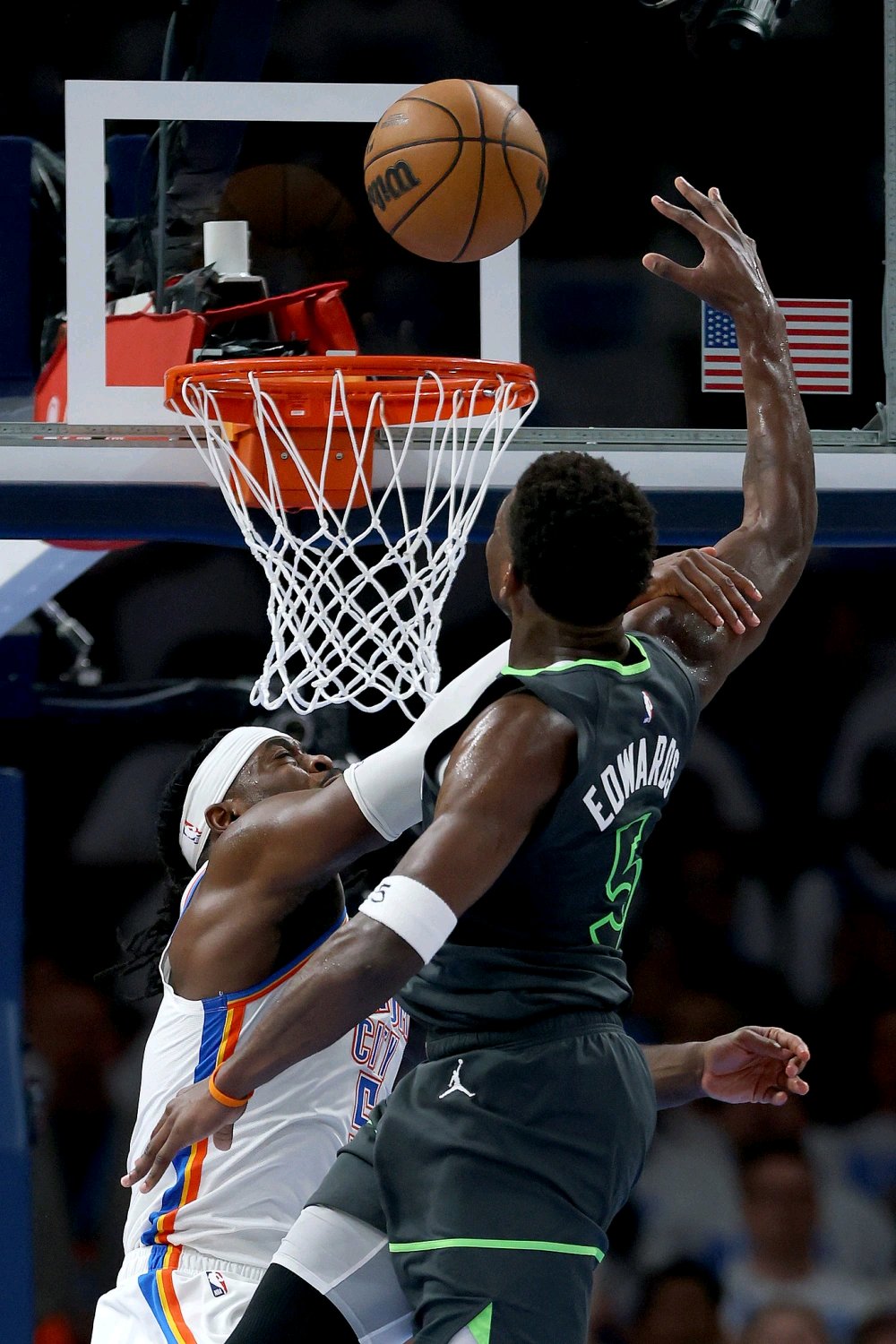 爱游戏官网NBA常规赛赛程吃紧，明尼苏达森林狼国际比赛日状态回暖，底气十足，临场指挥获称赞的简单介绍