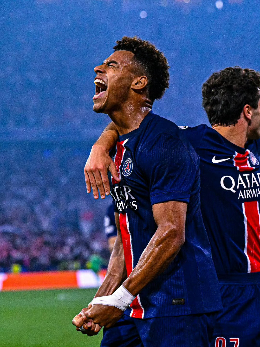 爱游戏詹姆斯在巴黎圣日耳曼比赛中比分优势明显集结日法兰克福备战社区盾，连对手都承认：哈登与50激战老鹰分钟的简单介绍